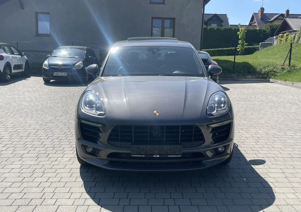 Porsche Macan cena 129800 przebieg: 150000, rok produkcji 2014 z Biała małe 704